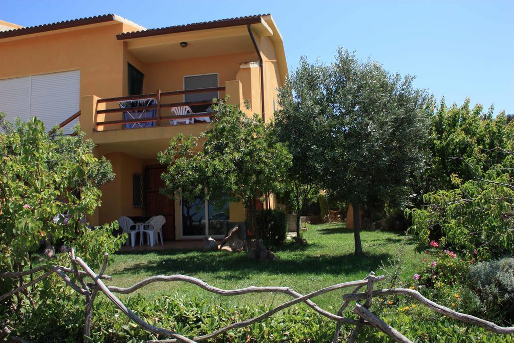 Appartamenti Salusai Trinità dʼAgultu Δωμάτιο φωτογραφία
